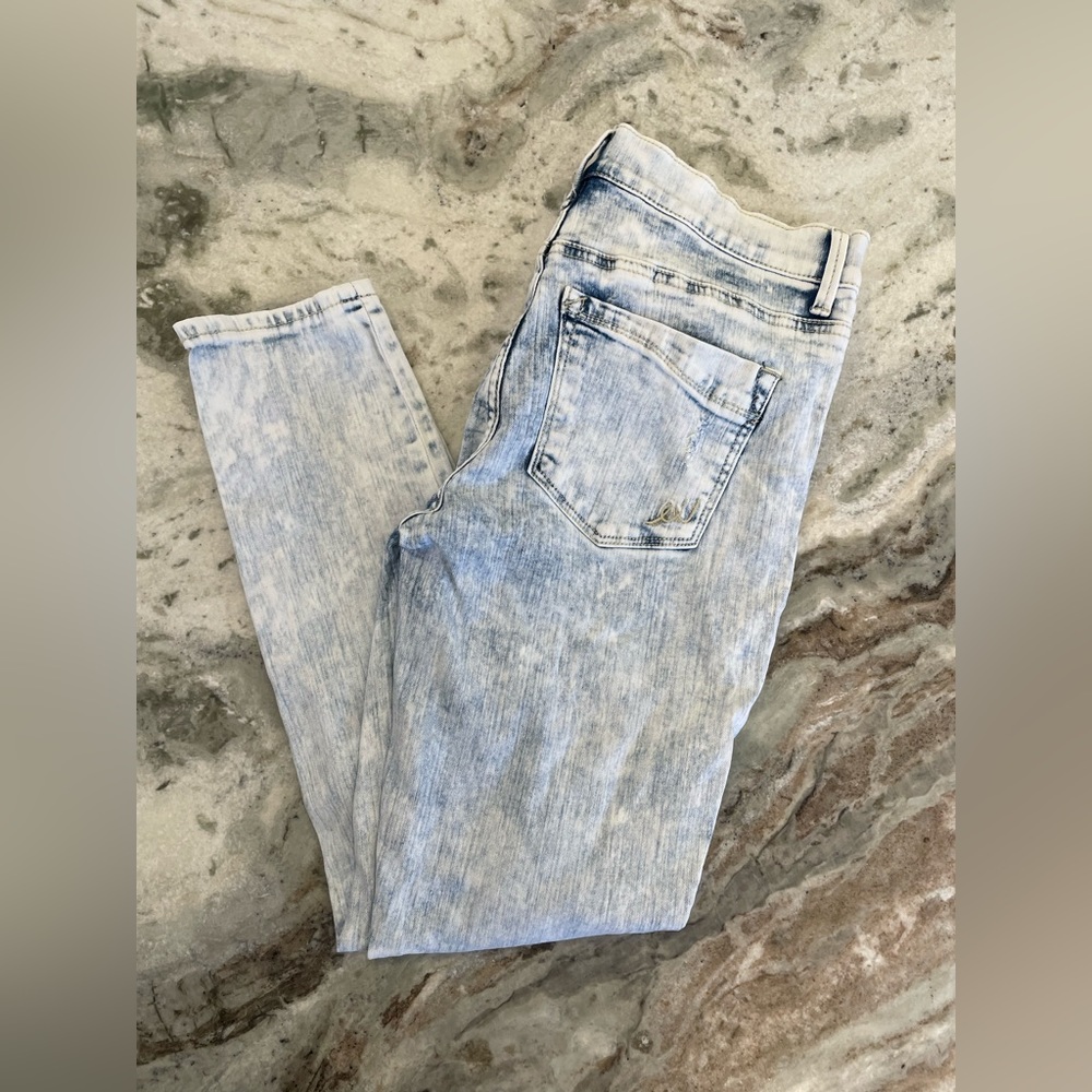 EXPRESS “MIA” MID RISE LEGGING JEANS